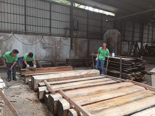 Folha de Veneer de Madeira Fantástica Santos de Madeira de Rosewood 2050-3200mm Para Instrumento Musical China Factory