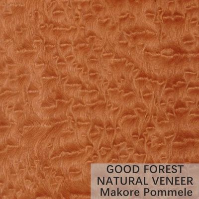 A coroa de madeira natural do folheado de Makore da cor cortou o serviço personalizado grão