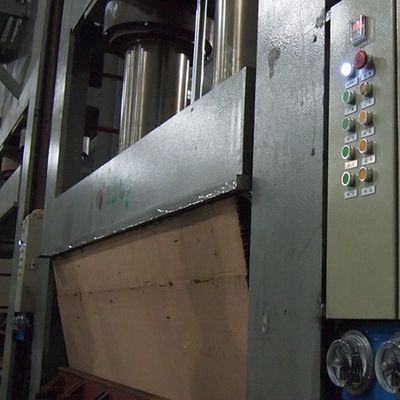 A fatia cortou o carvalho que branco do folheado de madeira sintético das técnicas o quarto cortou H265S