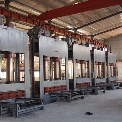 Novo Design de Folheado de Madeira Reconstituída Figura Cauda de Fênix Obs-L8281n/858n Cor Vermelha Para Decoração de Hotel 0,45mm