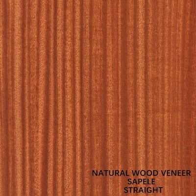 O quarto cortou o folheado natural reto da madeira de África Sapele para as caras e o revestimento do parquet