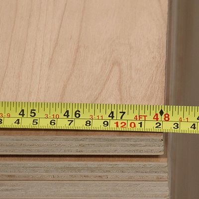 Da espessura natural extravagante de Ash Oliver Wood Veneer Crown Grain 9mm/18mm da placa do MDF o tamanho padrão pode ser Pintura-livre