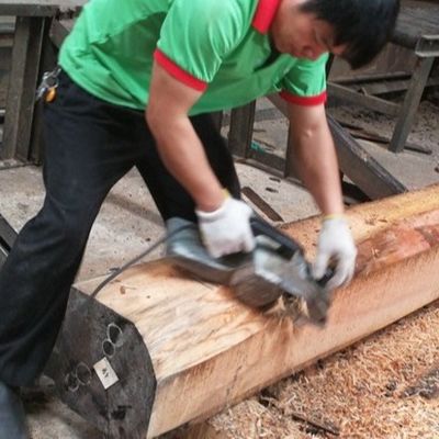 Fancy Recombinação de madeira Veneer de péra prateada Técnicas de corte de fatia para largura de grão recto 1280mm Splicing para pele de porta