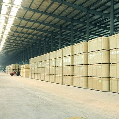 OSB2 Três camadas com pinho radiata 2745mm comprimento para painel de carga