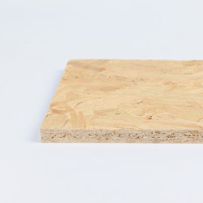 Radiata Pinho orientado de placas de 18 mm OSB3 para construção de estruturas de madeira Luli madeira