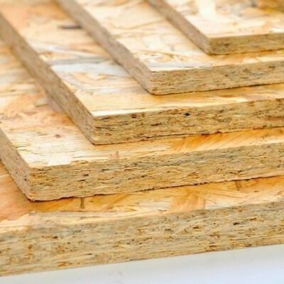 Radiata Pine Oriented Strand Board Osb4 2440*1220*18mm Pode ser personalizado para painel de parede e teto externo